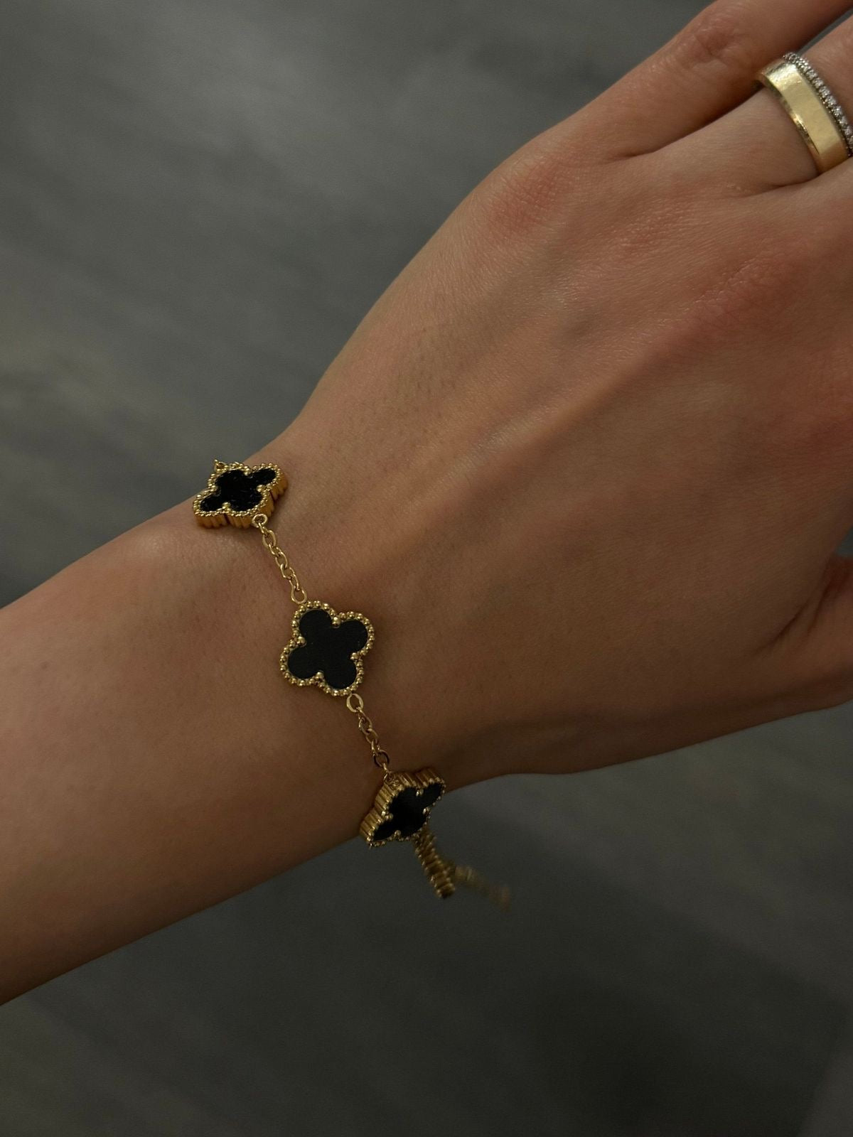 #vancleef bracelet black