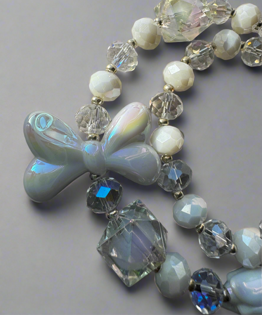#white bow necklace